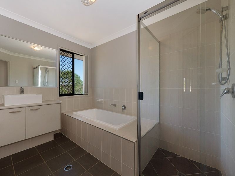 51 Lagoon Crescent, Bellbowrie QLD 4070