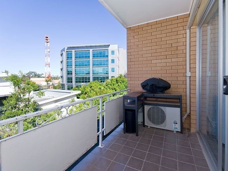 7/16 Booth Street, Toowong QLD 4066