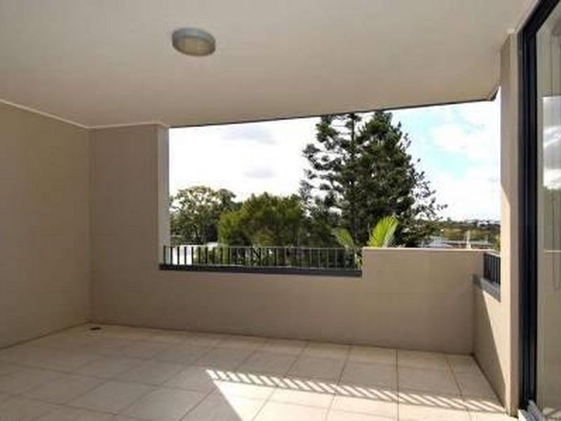 2/60 Kensington Terrace, Toowong QLD 4066