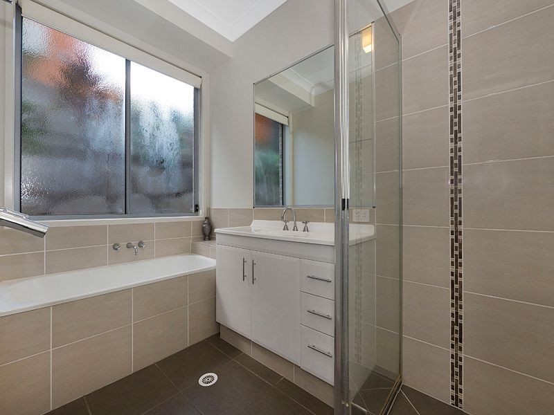 41 Corymbia Crescent, Anstead QLD 4070