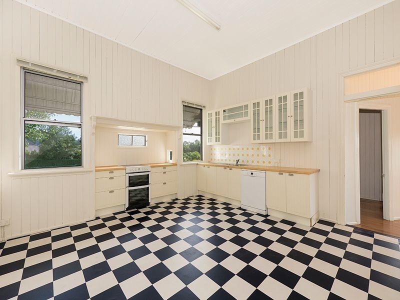 58 Weekes Road, Moggill QLD 4070