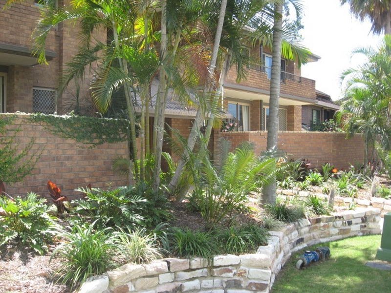 8/8 Carr Street, St Lucia QLD 4067