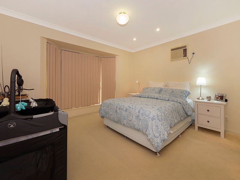 7 Volterra Place, Moggill QLD 4070