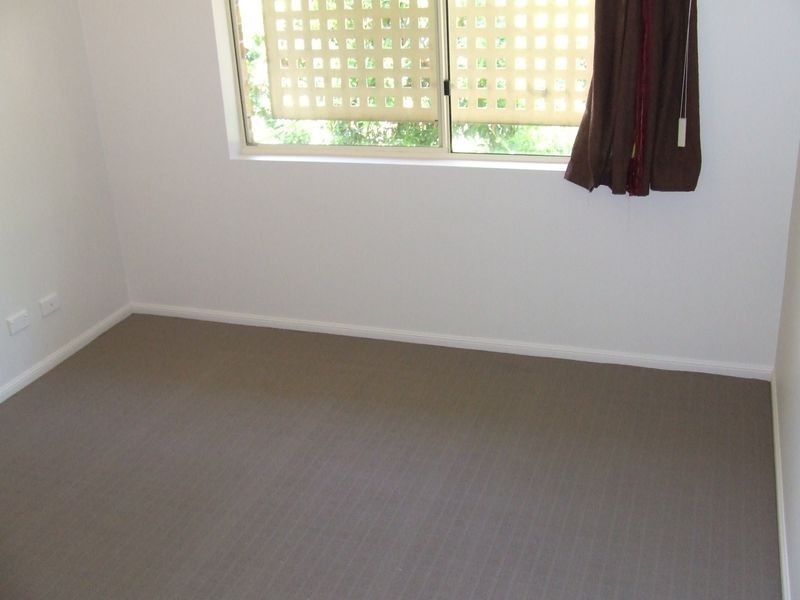 1/219 Sir Fred Schonell Drive, St Lucia QLD 4067