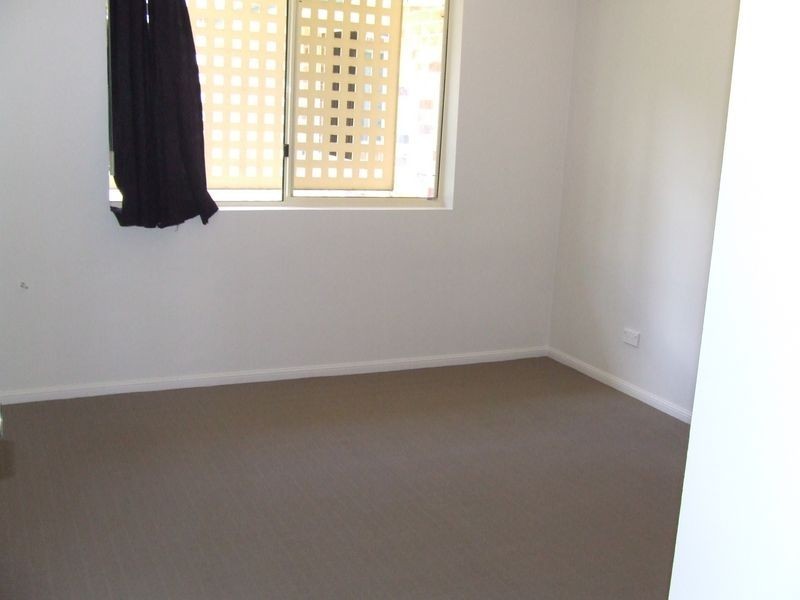 1/219 Sir Fred Schonell Drive, St Lucia QLD 4067