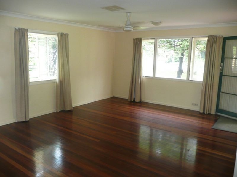 53 Sisley Street, St Lucia QLD 4067