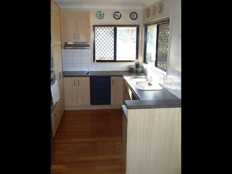 8 Taradale Close, Moggill QLD 4070