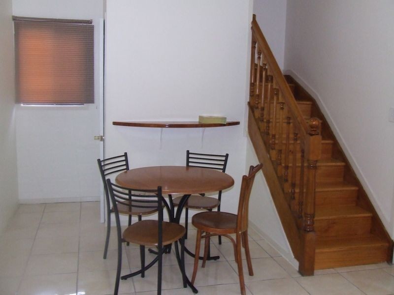 2/50 Witton Road, Indooroopilly QLD 4068