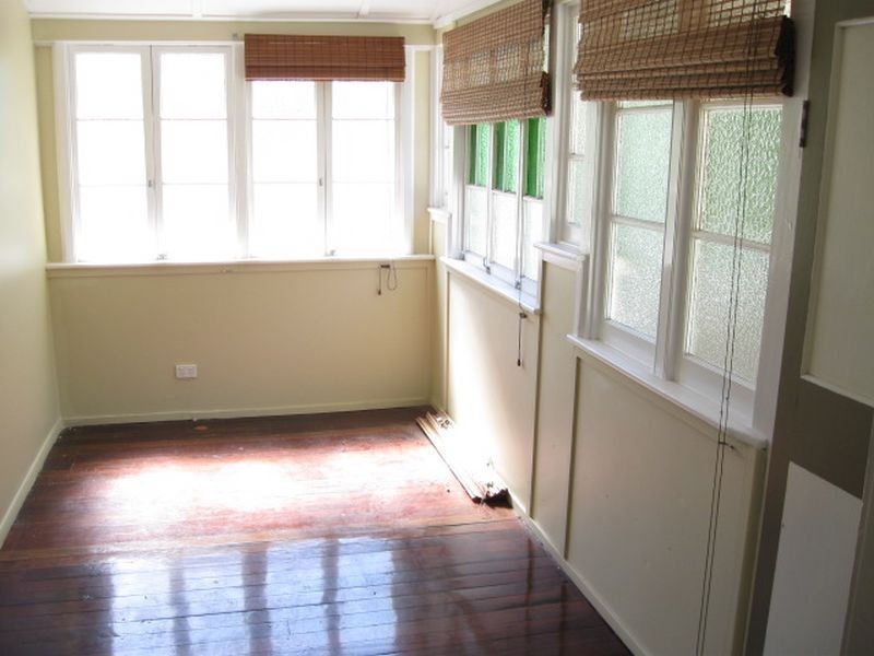 89 Russell Terrace, Indooroopilly QLD 4068