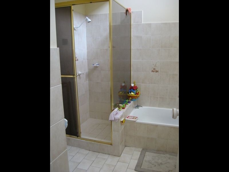 2/75 Bellevue Terrace, St Lucia QLD 4067