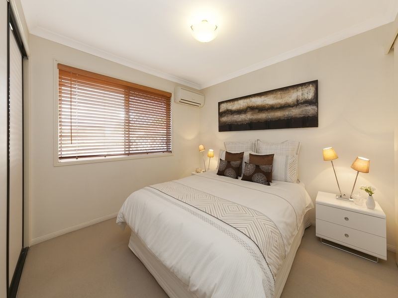 83 Mabel Street, Oxley QLD 4075