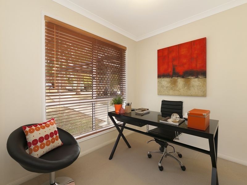 83 Mabel Street, Oxley QLD 4075