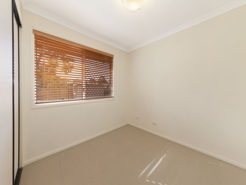 83 Mabel Street, Oxley QLD 4075