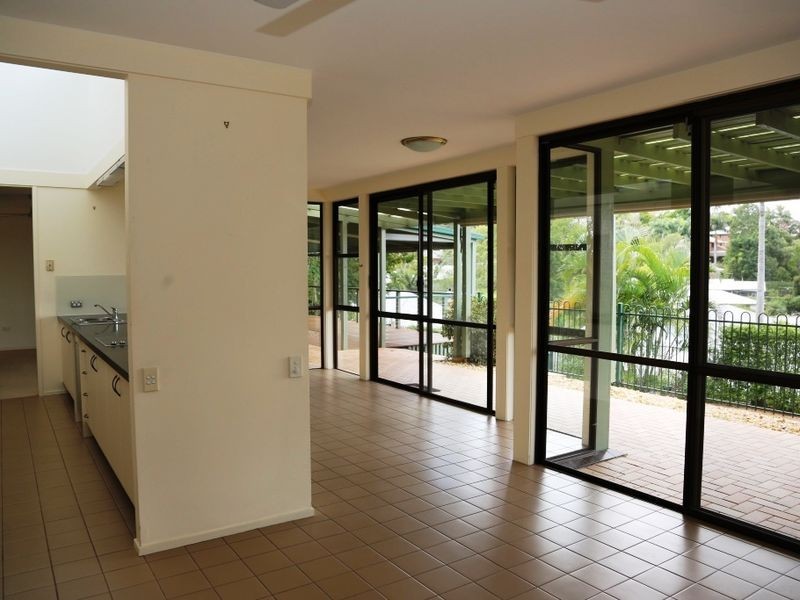 86 Carinya Street, Indooroopilly QLD 4068