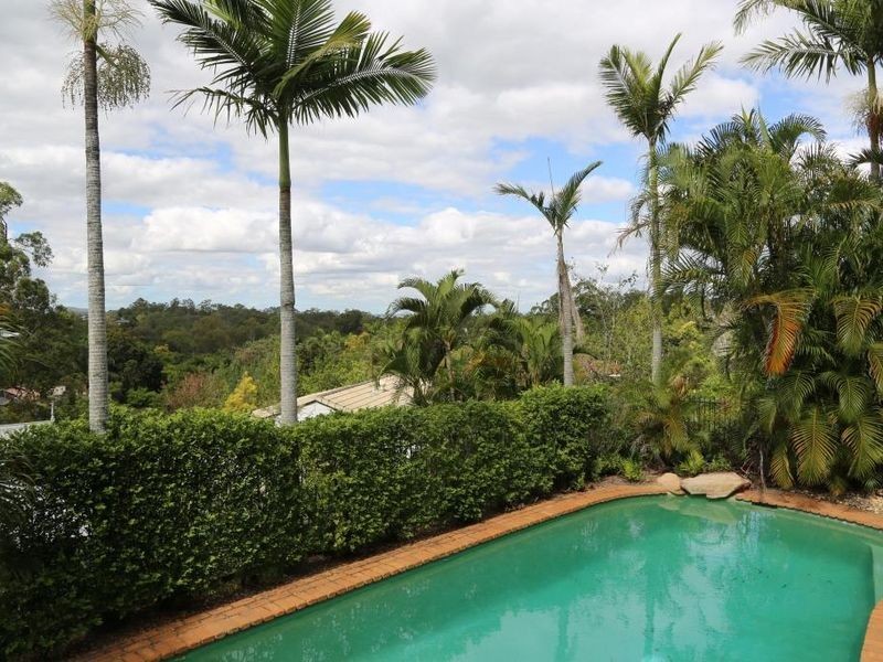 86 Carinya Street, Indooroopilly QLD 4068