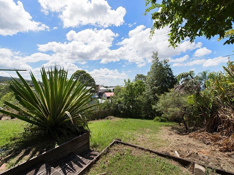 22 Swann Road, Taringa QLD 4068