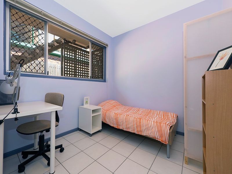 2/70 Mitre Street, St Lucia QLD 4067