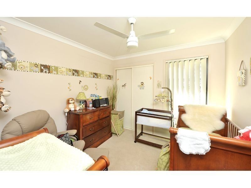 17 Salubris Place, Moggill QLD 4070