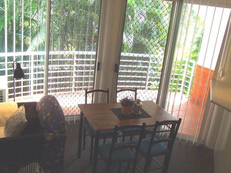 8/77 Sherwood Road, Toowong QLD 4066