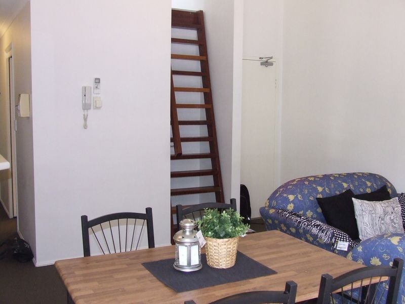 8/77 Sherwood Road, Toowong QLD 4066