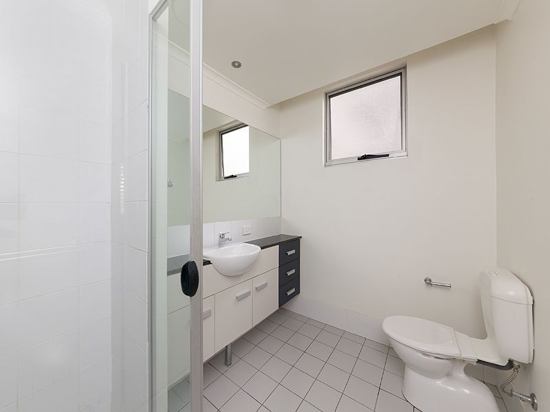 5/12 Belgrave Road, Indooroopilly QLD 4068