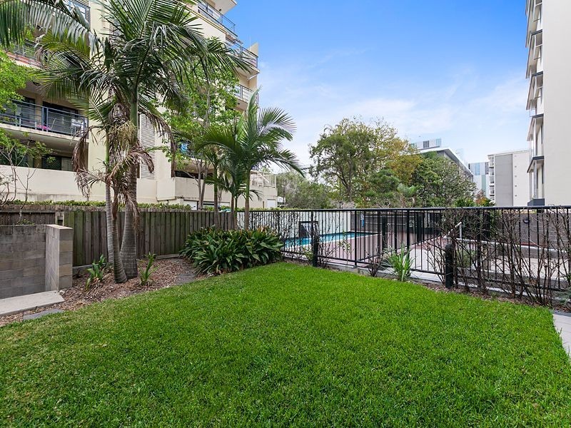 5/12 Belgrave Road, Indooroopilly QLD 4068