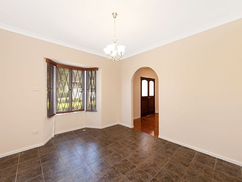 1 Conebush Crescent, Bellbowrie QLD 4070