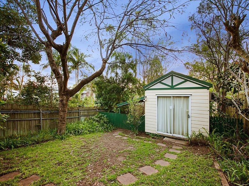35 Burns Road, Toowong QLD 4066