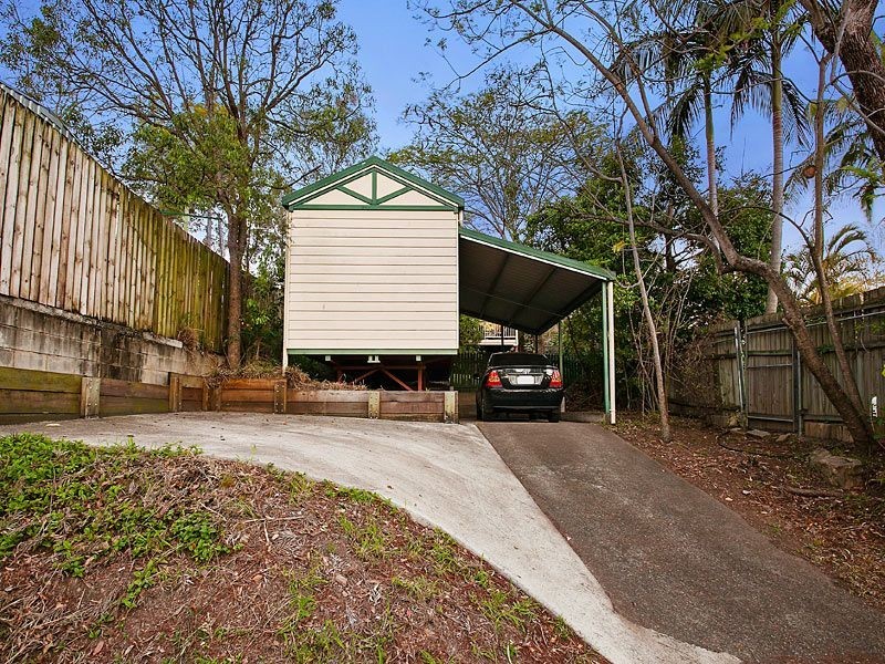 35 Burns Road, Toowong QLD 4066