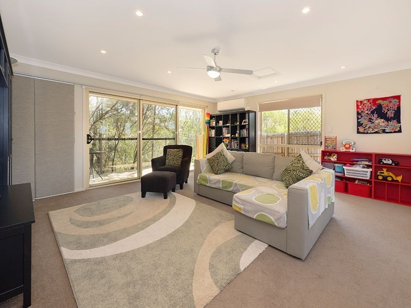 65 Livesay Road, Moggill QLD 4070