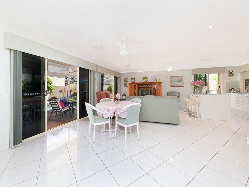 67 Grange Place, Moggill QLD 4070