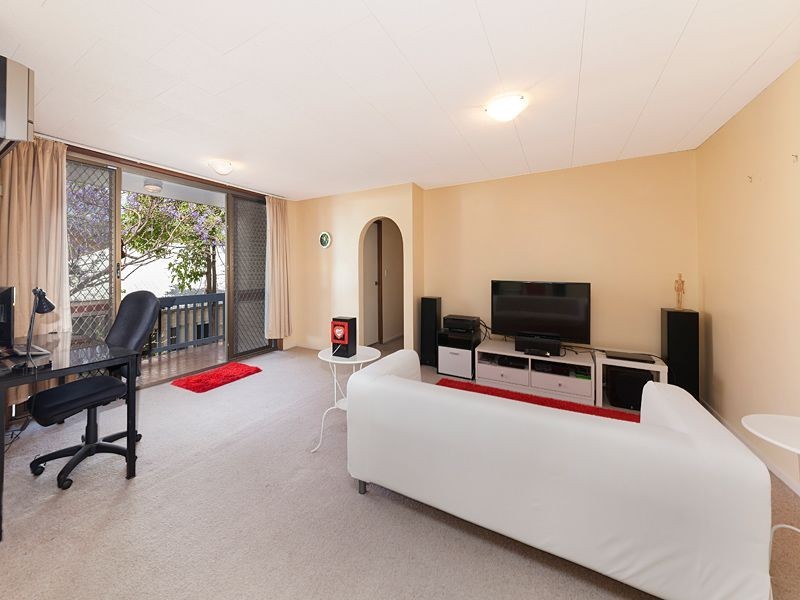 9/60 Lambert Road, Indooroopilly QLD 4068