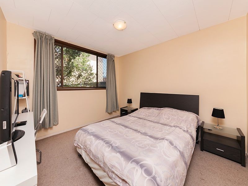 9/60 Lambert Road, Indooroopilly QLD 4068