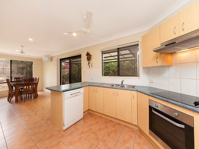 6 Cadaga Close, Bellbowrie QLD 4070