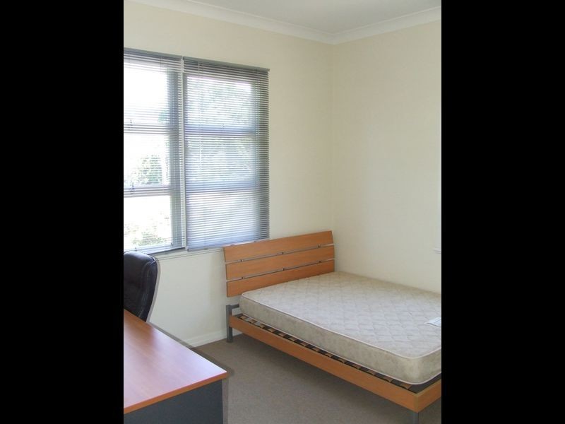 9A Priory Street, Indooroopilly QLD 4068