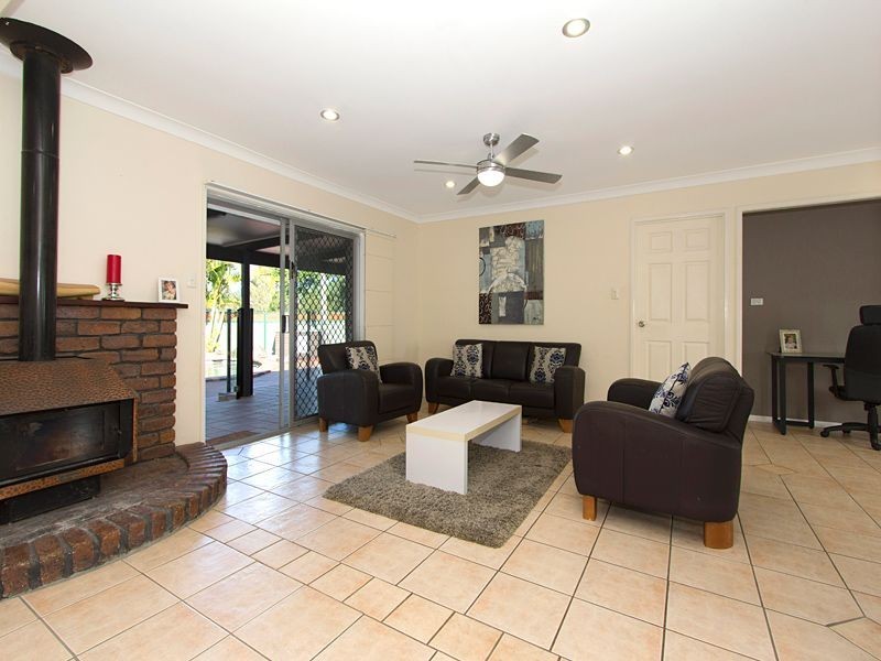 70 Livesay Road, Moggill QLD 4070