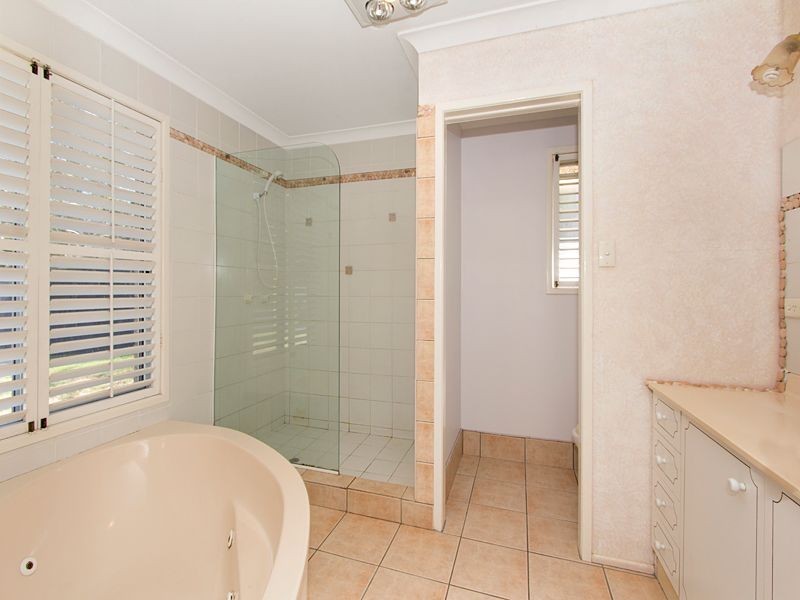70 Livesay Road, Moggill QLD 4070