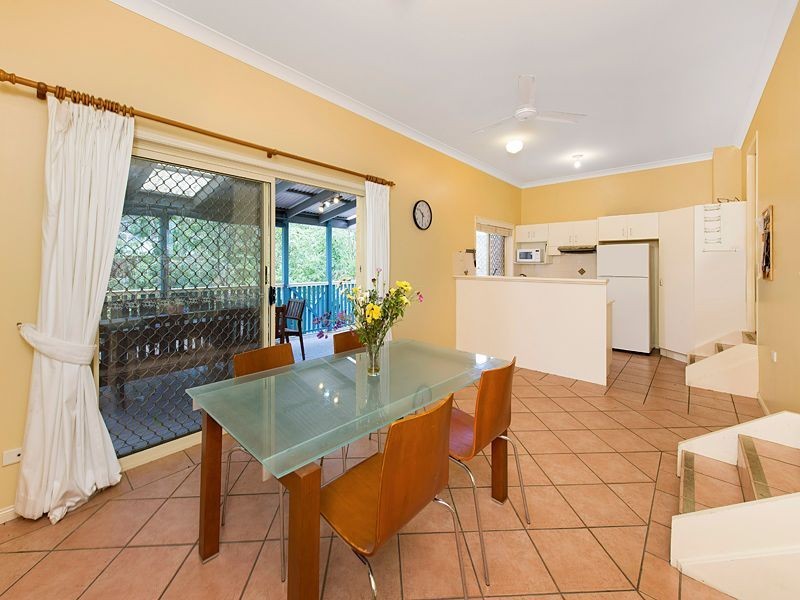 72 Gladstone Street, Indooroopilly QLD 4068