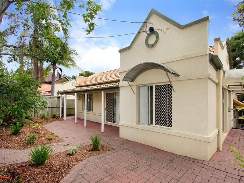 1/20 Dean Street, Toowong QLD 4066