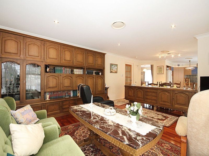 53 Church Road, Bellbowrie QLD 4070