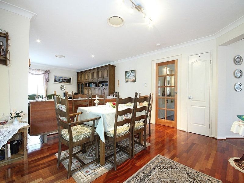 53 Church Road, Bellbowrie QLD 4070