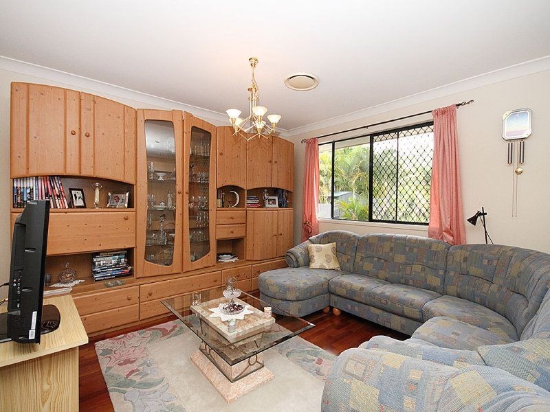 53 Church Road, Bellbowrie QLD 4070