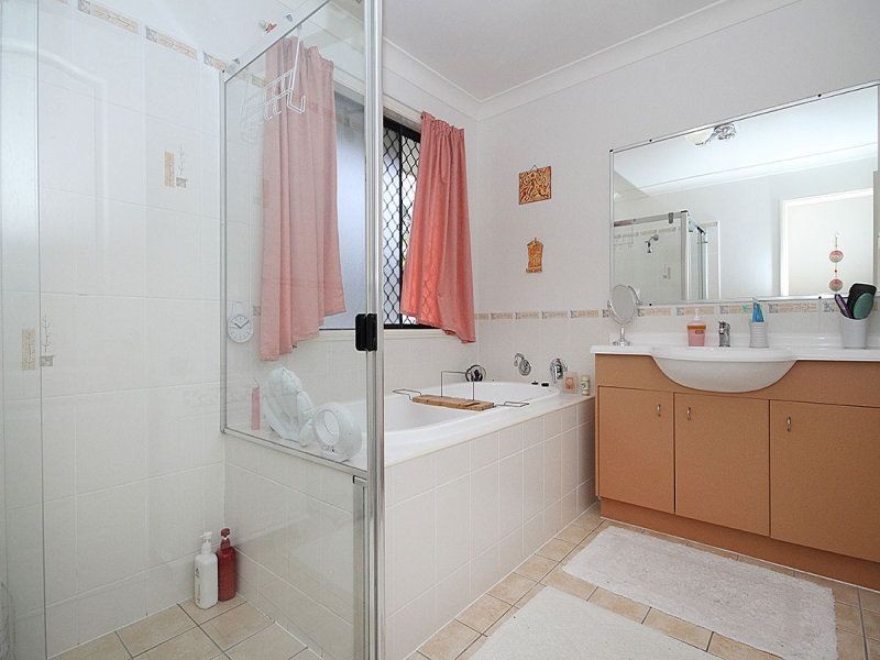 53 Church Road, Bellbowrie QLD 4070