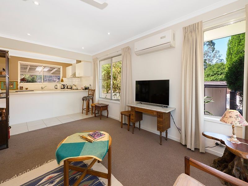 16 Conebush Crescent, Bellbowrie QLD 4070