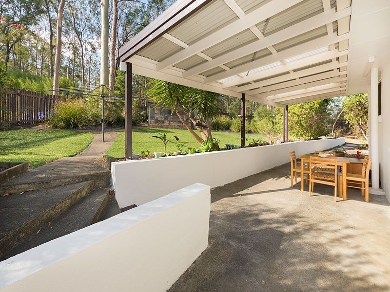 16 Conebush Crescent, Bellbowrie QLD 4070