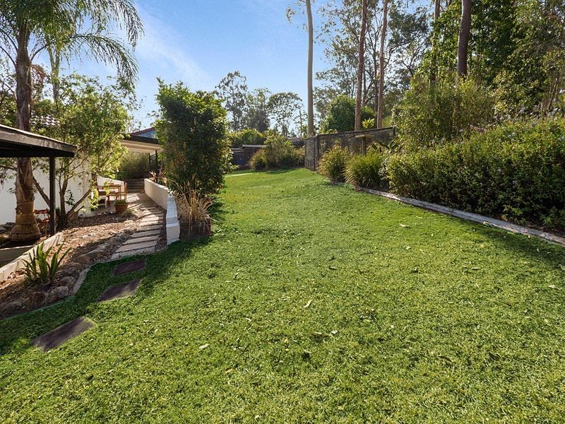 16 Conebush Crescent, Bellbowrie QLD 4070