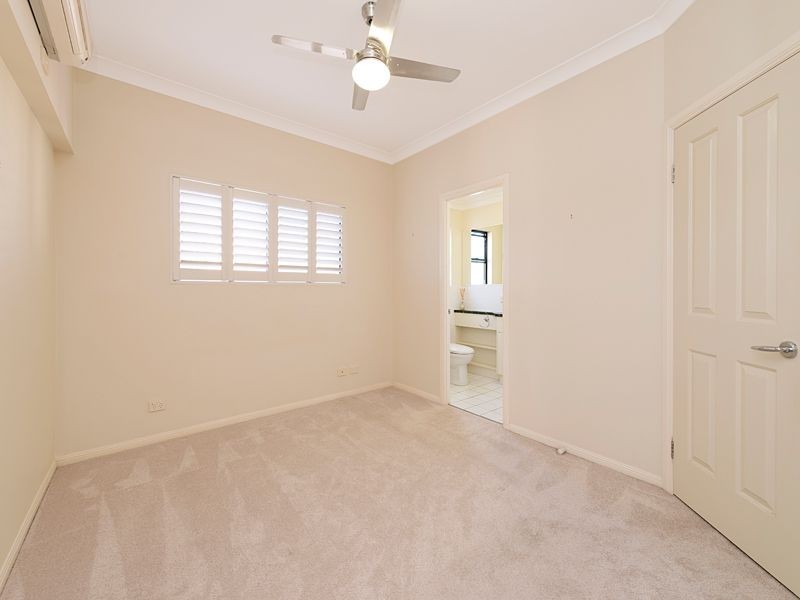 4/58 Sisley Street, St Lucia QLD 4067