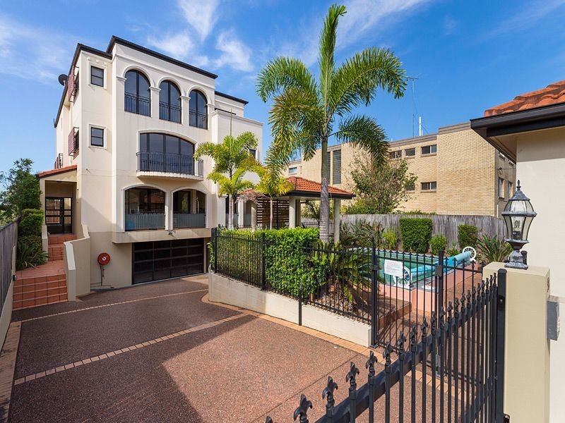 4/58 Sisley Street, St Lucia QLD 4067