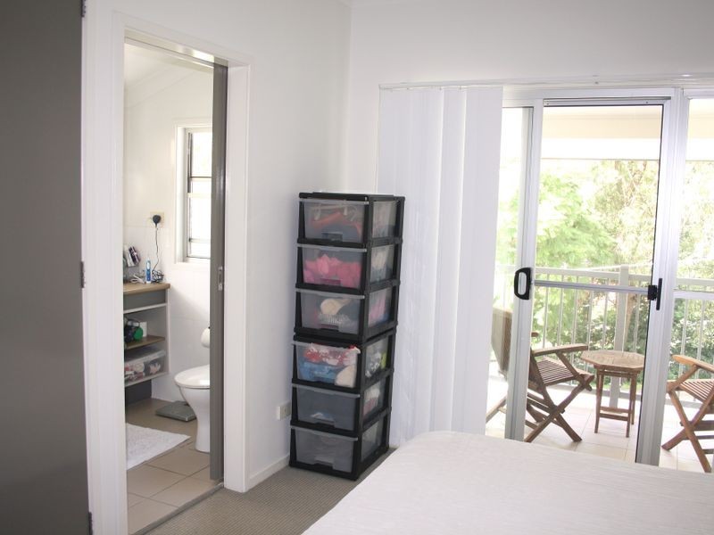 2/106 Carmody Road, St Lucia QLD 4067