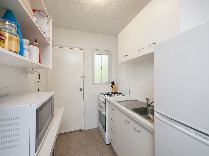 9/140 Central Avenue, Indooroopilly QLD 4068